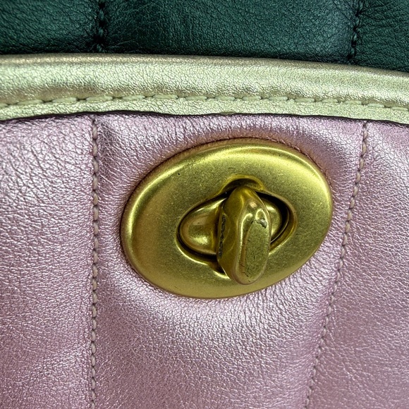 💥COACH - Small Camera Bag With Colorblock Quilting - 136U153 - Picture 2 of 9